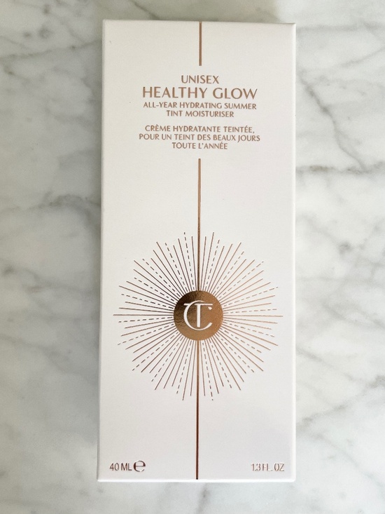 Charlotte Tilbury Other - CHARLOTTE TILBURY Unisex Healthy Glow All-Year Hydrating Summer Tint Moisturiser
